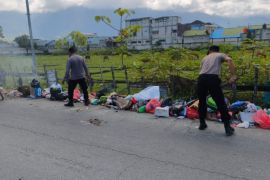 Pemkab Jayapura minta warga buang sampah tepat waktu
