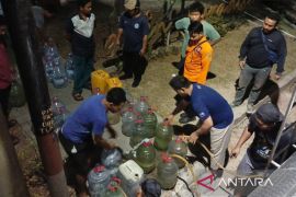 Pemkab Bogor telah salurkan 500 ribu liter air bersih ke wilayah terdampak kekeringan