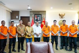 Gubernur Sulsel laporkan proses evakuasi KM Nurul Salsa ke Basarnas