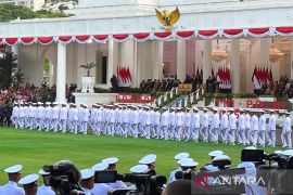 Prabowo minta perwira TNI-Polri waspadai ancaman perang siber