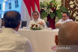 Pram tegaskan penerbitan obligasi daerah bukan akibat keuangan minim