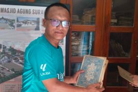 Dosen UMS temukan fakta baru manuskrip Al-Qur'an Keraton Surakarta berusia lebih dari 200 tahun