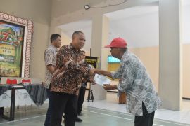 Pemkab Sleman menyalurkan bantuan stimulan korban bencana alam