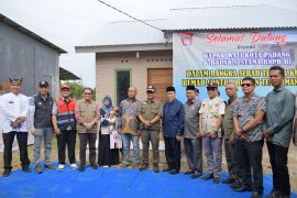 BNPB Serahkan Tiga Unit Huntap Mandiri Berbahan Sepablock, PT Semen Padang Sampaikan Apresiasi