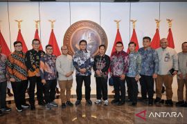 Plt Bupati Kuansing temui Menteri Transmigrasi RI di Jakarta