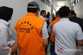 Polda Jambi limpahkan tiga tersangka korupsi DAK pendidika ke Kejati