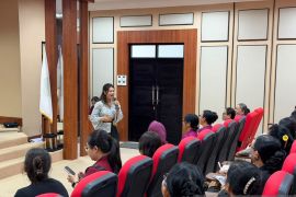 Pemkab Gianyar manfaatkan layanan 129 tangani kekerasan perempuan