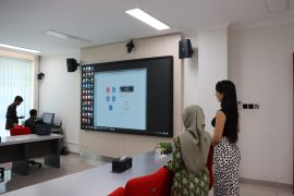 Visitasi ACQUIN klaster 2 hari kedua: Asesor internasional jelajahi pusat riset dan teknologi UIN Walisongo