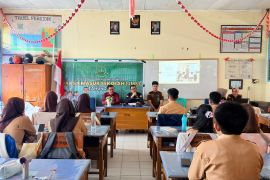 Kejati Sultra perkuat kesadaran hukum pelajar melalui program Jaksa masuk sekolah