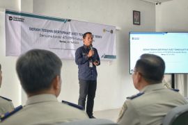 Perkuat Kepastian Hukum Aset, PLN Terima 15 Sertifikat Tanah di Berau