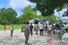 Penataan Stadion Utama Riau dimulai, PKL tetap berjualan lebih rapi