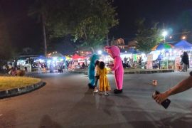 Dinsos Mataram memusatkan aktivitas aman bagi PPKS di Jalan Niaga