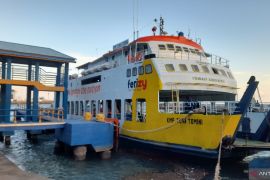 KSOP Gorontalo tunda keberangkatan KMP Tuna Tomini akibat cuaca buruk