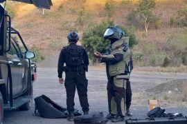 Jibom Brimob Polda NTT memusnahkan tiga bom pipa pascakonflik Adonara