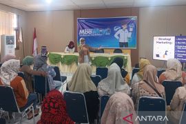 Dari pengalaman menjadi pengetahuan, 105 pengusaha ultra mikro Padang dibekali strategi bertumbuh oleh PNM