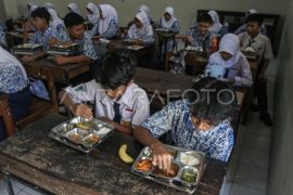 Govt aims to refocus MBG beneficiary in a week