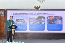Bupati Lamongan sebut beli produk lokal dukung usaha kecil tumbuh