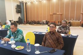 Plt Bupati Sitaro hadiri Bimtek tata kelola pemerintahan di Batam