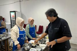 Tingkatkan Kapasitas Petani, PT Semen Padang Gelar Pelatihan Produk Turunan Kopi Bantjah
