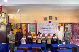 YBM PLN UIW MMU berbagi kebahagiaan untuk anak yatim dan dhuafa di Ternate
