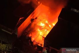 Kebakaran di Pulo Gadung telan satu korban jiwa