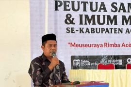 Pemkab Aceh Besar berkomitmen perkuat peran lembaga adat