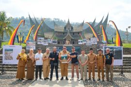 Wabup Tanah Datar buka pameran Prahara Pulau Emas, ajak masyarakat belajar dari tragedi bencana