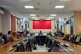 Pemkab Natuna ajak pengusaha angkut Minyakita melalui tol laut