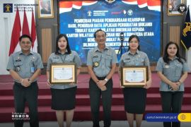 Kemenkum Sumut sabet peringkat I aplikasi Srikandi dan raih penghargaan arsiparisterbaik
