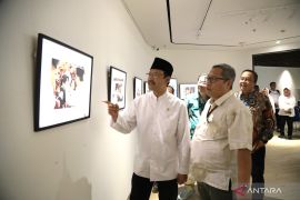 Wadahi disabilitas, Gus Ipul apresiasi pameran seni Canvas of Dreams
