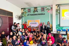 Alfamart perkuat upaya cegah stunting lewat edukasi gizi di Hari Anak Nasional, lengkapi Program Satu Telur Sehari