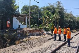 KAI Daop 7 periksa jalur Blitar-Talun perkuat budaya keselamatan