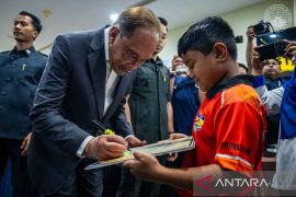 Malaysia dorong pelajar kuasai bahasa ketiga, Mandarin hingga Prancis