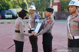 Polres Sumbawa pecat tidak hormat anggota yang disersi dan tersandung utang piutang