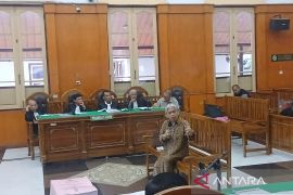 Ahli: Perubahan mekanisme pembayaran dalam kontrak bisnis merupakan hal yang lazim
