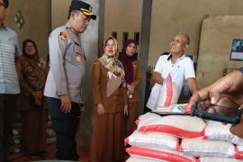 Pemkab Pasaman Barat pastikan beras mencukupi sampai Agustus