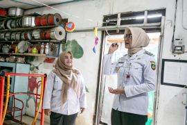 Wawali Surakarta tinju sekolah rusak di Jebres