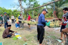Pemkab Kobar kembangkan tradisi adat Desa Sabuai jadi wisata budaya