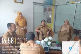 Respons cepat Dinsos Agam, warga terlantar asal Lima Puluh Kota kembali ke keluarga