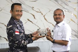 Wali Kota Tanjungbalai - Danlanal TBA silaturahmi perkuat sinergitas