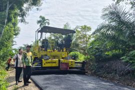 Wabup Sergai tinjau peningkatan ruas  jalan Marubun-Baja Dolok
