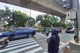 DKI pasang "pelican crossing" sementara selama pembangunan JPO Tendean