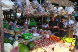 Pemkab Bangka Selatan pastikan harga bahan pokok masih stabil