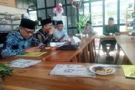 Ikatan ponpes memperkuat program pengembangan pesantren di Lombok Timur