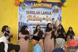 Pemkot Batam luncurkan sekolah lansia di pulau buluh