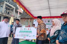 Baznas Kalsel bantu korban bencana hidrometeorologi di Agam senilai Rp750 juta