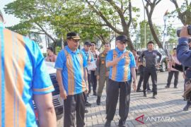 Supian HK dukung Turnamen Sepakbola Gubernur Cup dan  Tambun Bungai Cup
