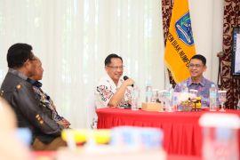 Minister pushes e-Government to improve aid distribution