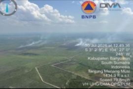 Helikopter water bombing dikerahkan padamkan karhutla di Banyuasin dan Ogan Ilir