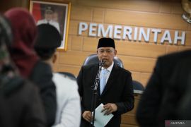 Wali Kota Bekasi minta pejabat tak tutup kolom komentar medsos